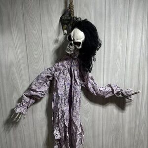 36” Hanging Halloween Prop w/Flashing Eyes Skeleton In Dress w/Hangmans Noose